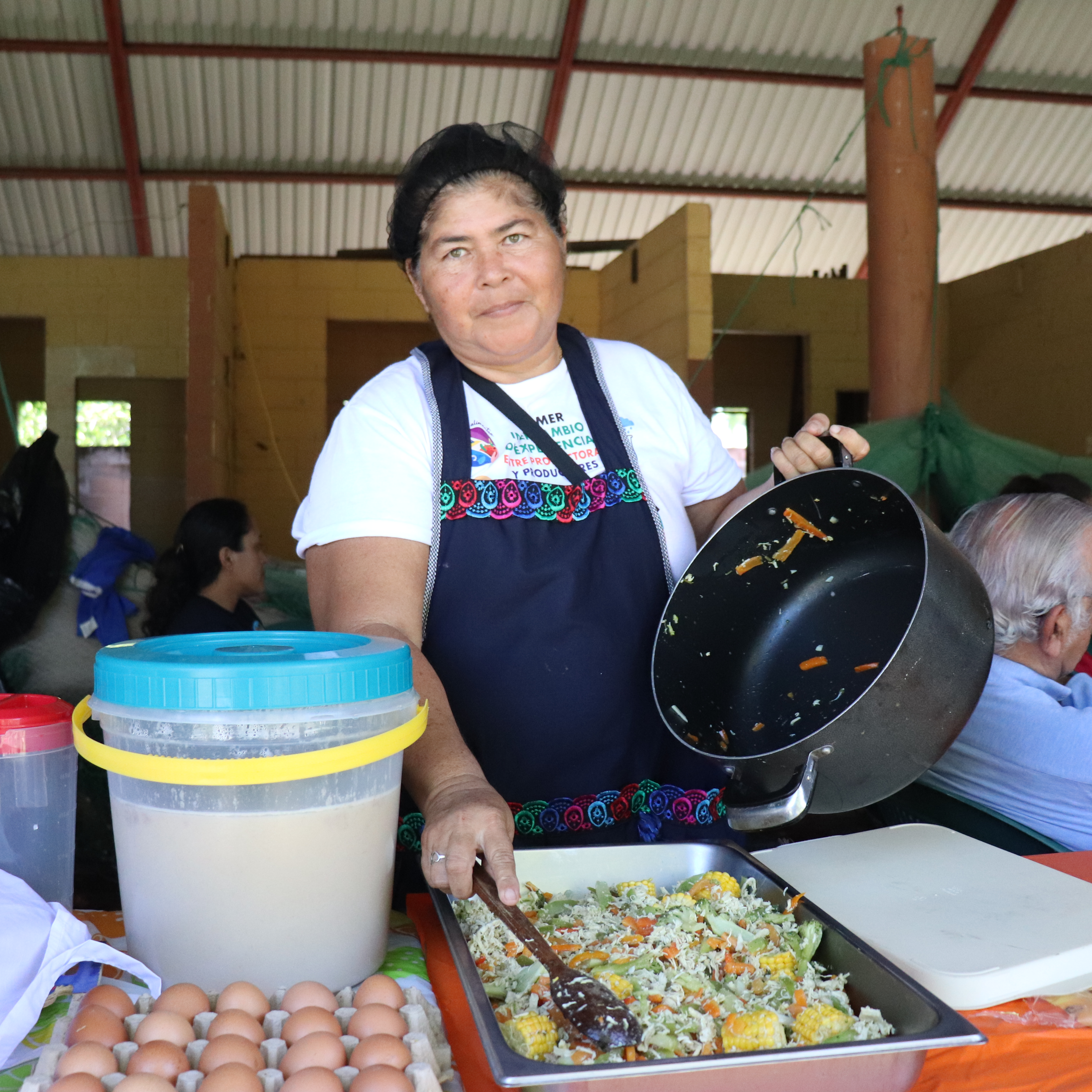 Recetas costeras en El Salvador para fortalecer la seguridad alimentaria y la pesca artesanal