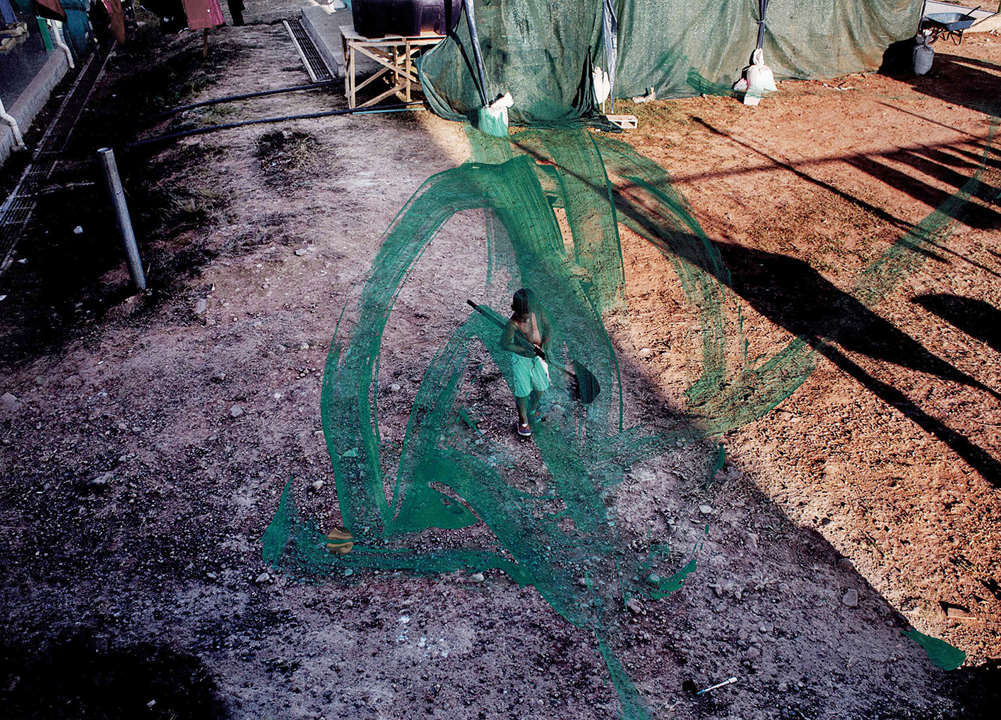 Intervención de Ariana Palma en obra de Priscilla Mora