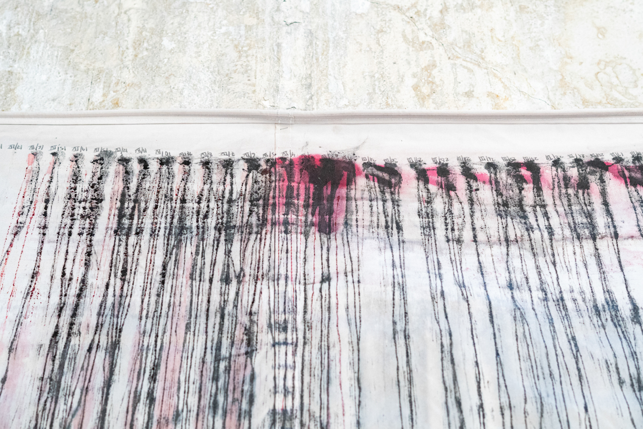 Gota. Small Data. 2020. Instalación objeto-video. 170x200cm y 120x250cm (5)