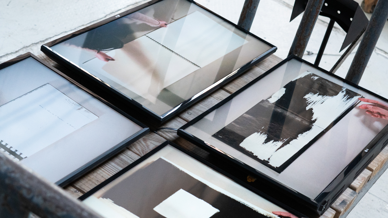 Kintsugi. 2020. Cuadernos y tinta china en video (3)