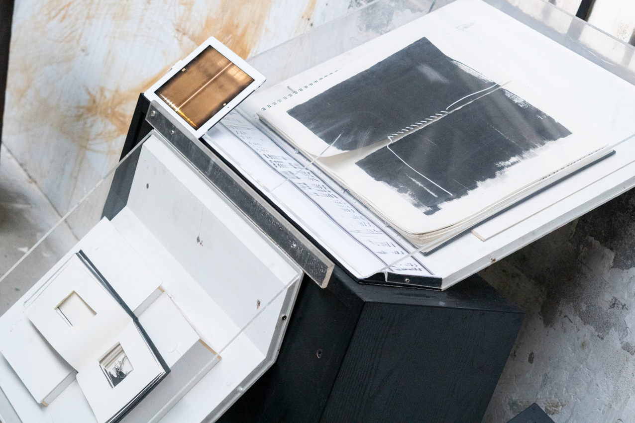 Sounded notebook. 2020. Cuadernos y app. 58x40cm y 43x15cm (3)