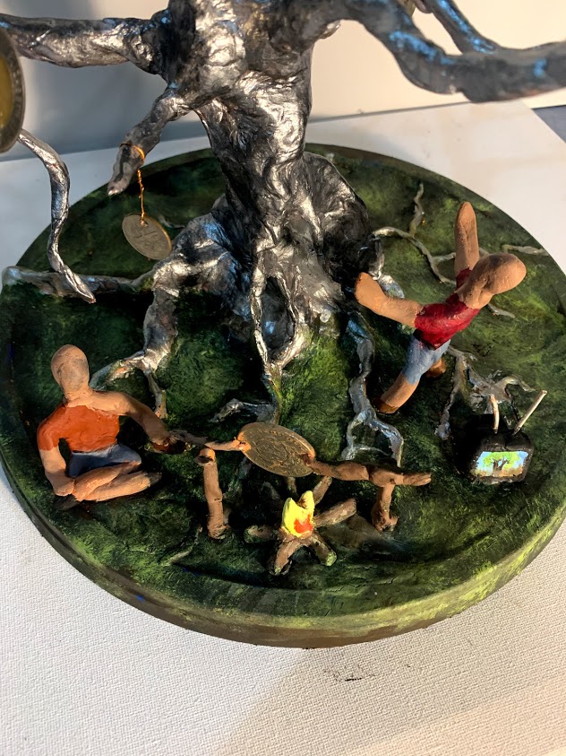 César Naranjo Umaña. Árbol. 2020. Arcilla y pintura acrílica. 67 x 49 cm (detalle) (3)