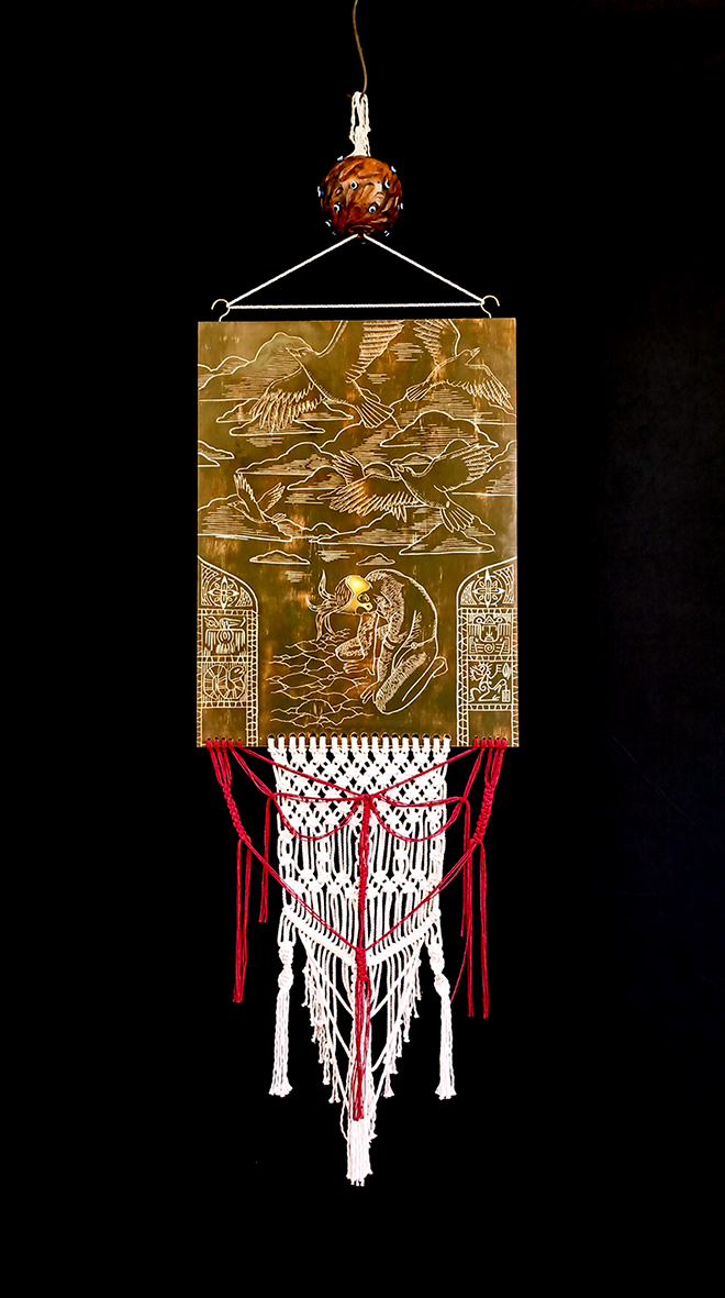 Gustavo Rivera, Evolución del respeto Para principiantes. 2020. Mixta tallado sobre madera, cerámica y tejido. 180 x 65 x 10 cm (detalles) (3)