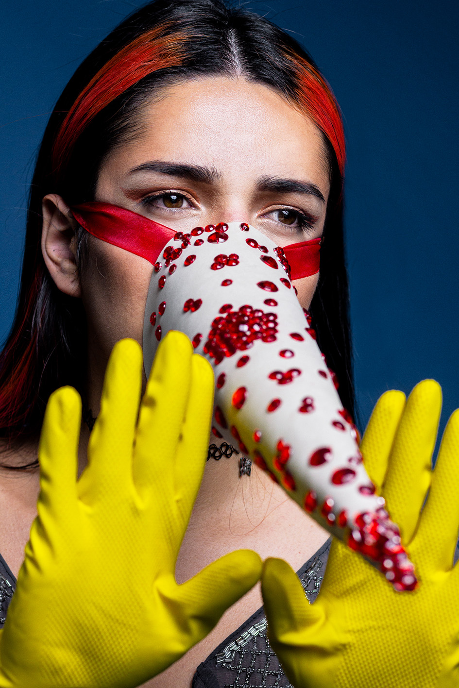 La fiesta se movió abajo 02. 2020. Fabián Moreaux. Fotografía digital