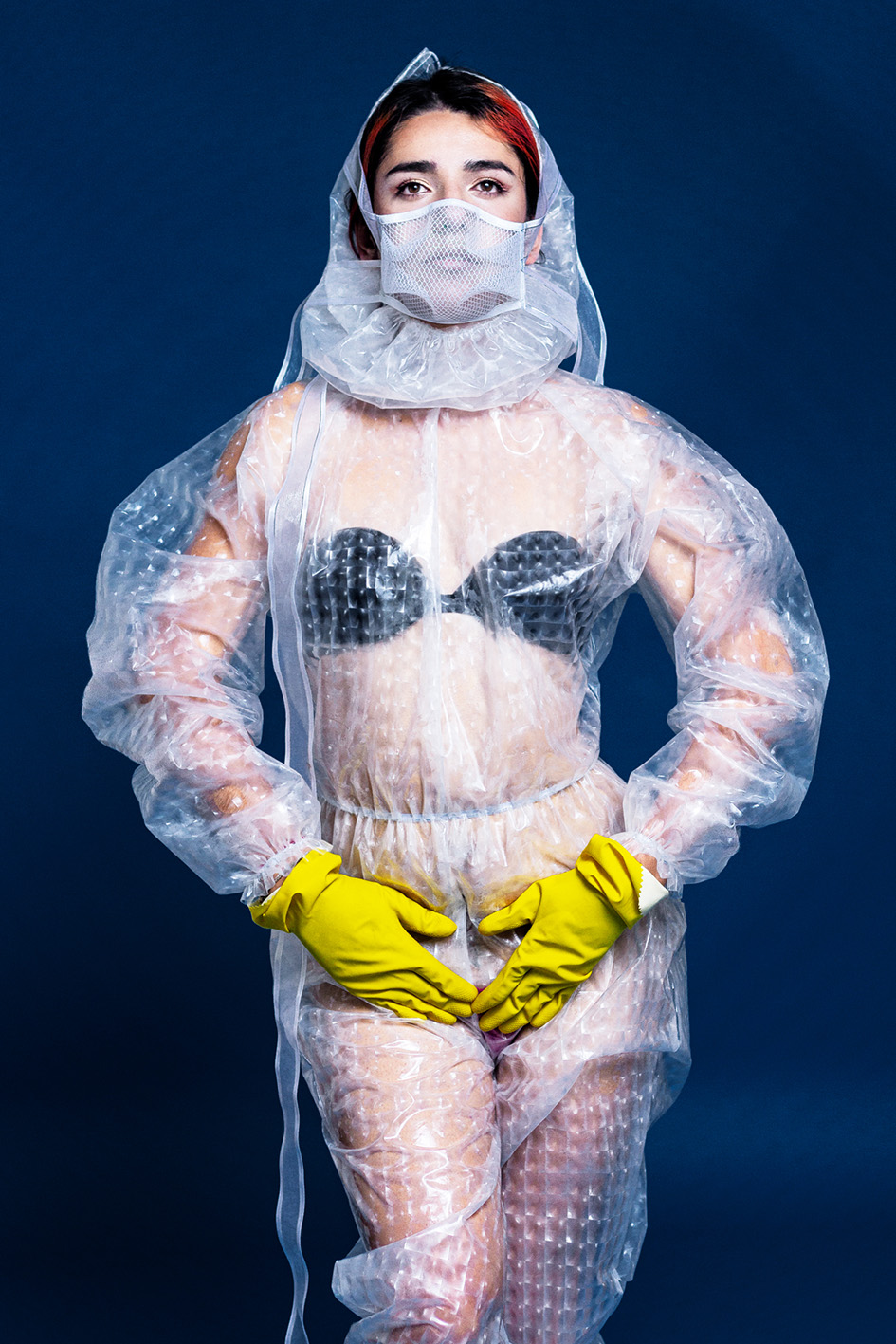 Traje Plástico Fantástico 01. 2020. Fabián Moreaux. Fotografía digital